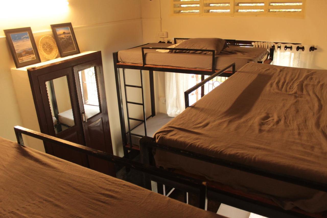 Piggy Hostel วาร์คาลา ภายนอก รูปภาพ