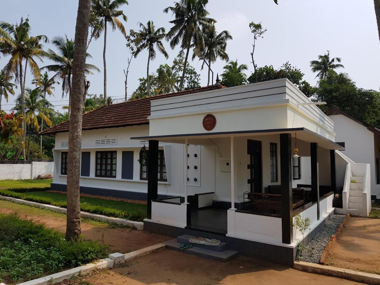 Piggy Hostel วาร์คาลา ภายนอก รูปภาพ