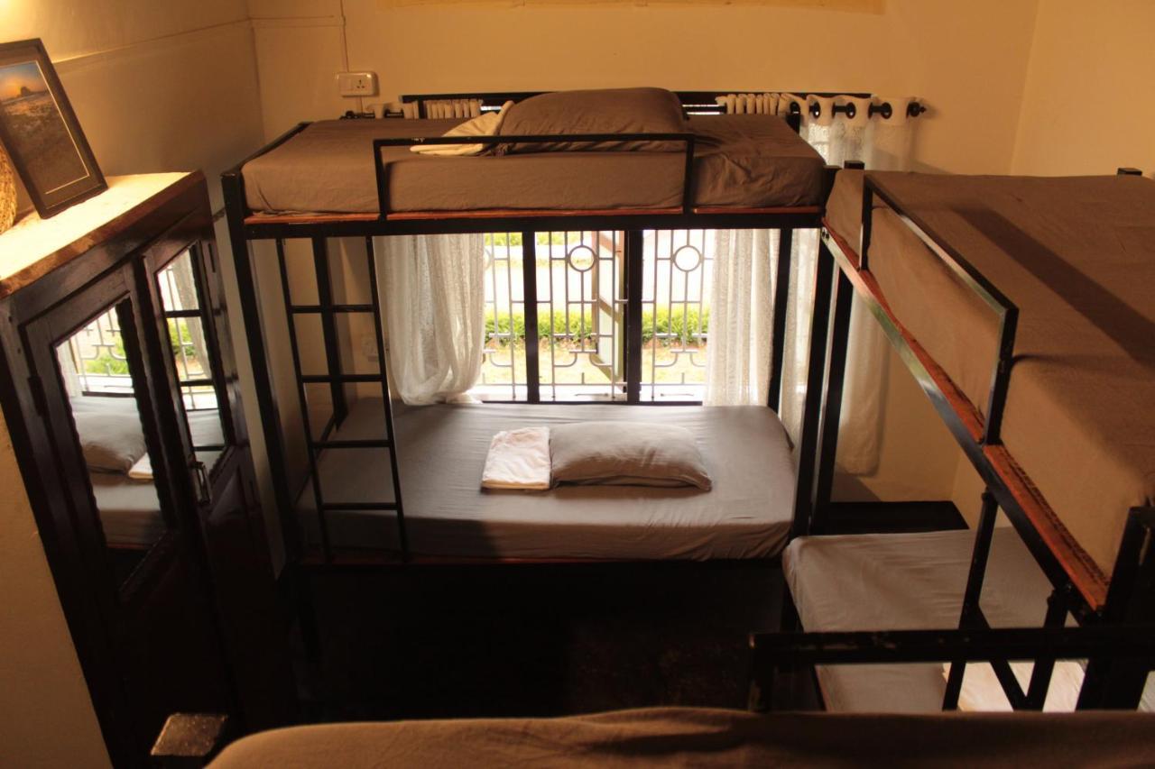 Piggy Hostel วาร์คาลา ภายนอก รูปภาพ