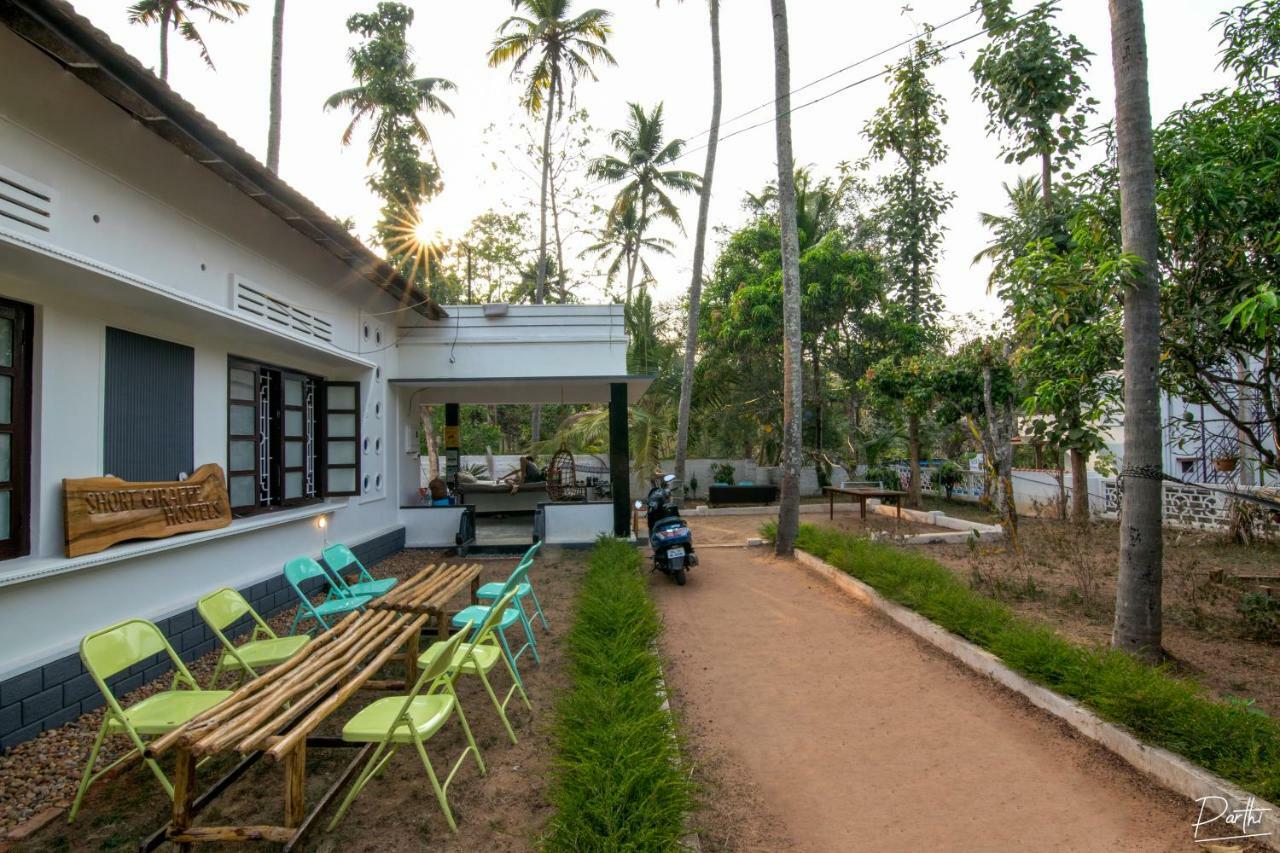 Piggy Hostel วาร์คาลา ภายนอก รูปภาพ