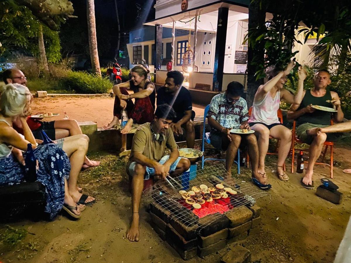 Piggy Hostel วาร์คาลา ภายนอก รูปภาพ